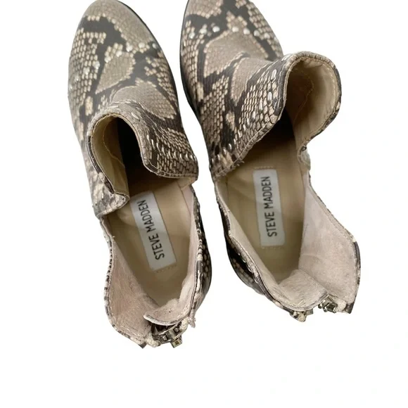 Steve Madden Conspire Studded Snakeskin Genuine Leather Booties Size 8.5 - Picture 7 of 9